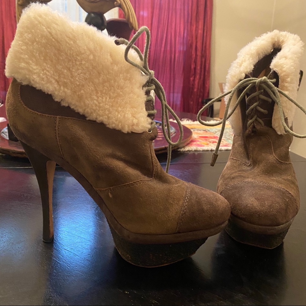 L.A.M.B. 🔥🔥Heeled Booties